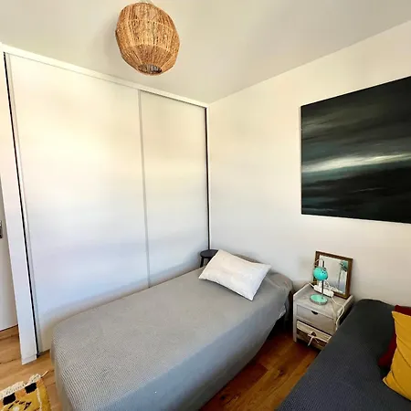 Appartement Centre - T2 Confortable Proche - Fr-1-319-611